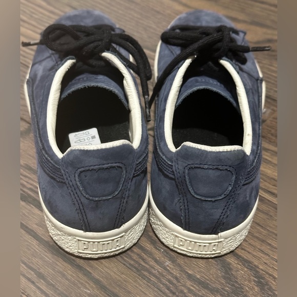 PUMA CLYDE BLUE SUEDE MENS SNEAKERS SIZE 8 - Picture 3 of 11